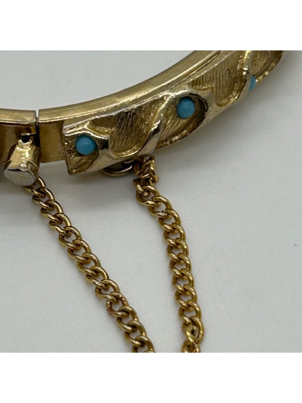 Vintage Gold-Toned Bracelet Hinged Textured Turquoise-Color Stones Safety Chain - Picture 9 of 16